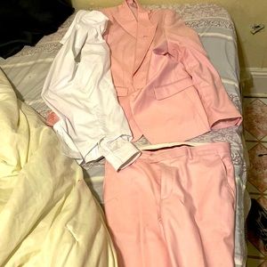 Prom Suit, blush pink , comes wit shoes that are 10.5/ they run small ,